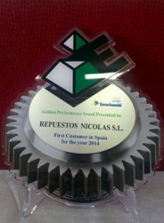 trofeo in plexiglass sagomato,con stampa digitale e realizzabile in qualsiasi forma e dimensione